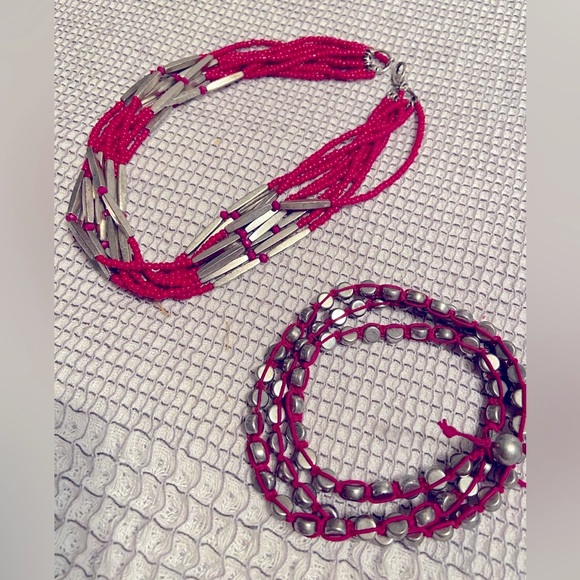 Premier Designs Berry Bright Necklace and Encourage Bracelet Bundle - Picture 6 of 6